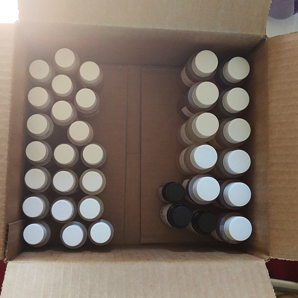 Box Of 1oz. & 2oz. Fragrance Oils For Soap & Candle Making (35 Full Bottles) - Picture 1 of 16